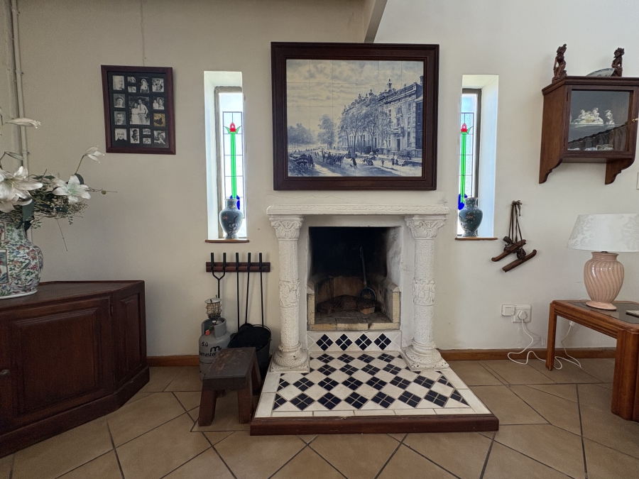 4 Bedroom Property for Sale in Pearl Bay Western Cape